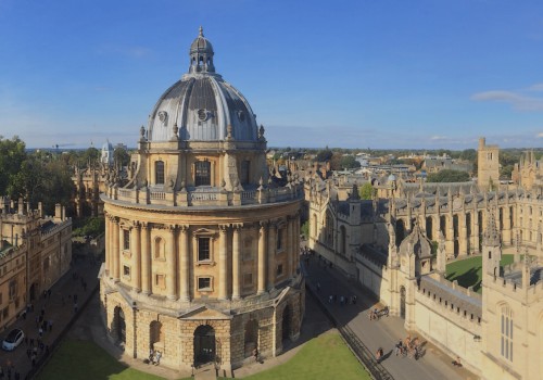 A Complete Guide to Oxbridge Universities: Admissions, Courses, Student Life, and Financial Aid Options